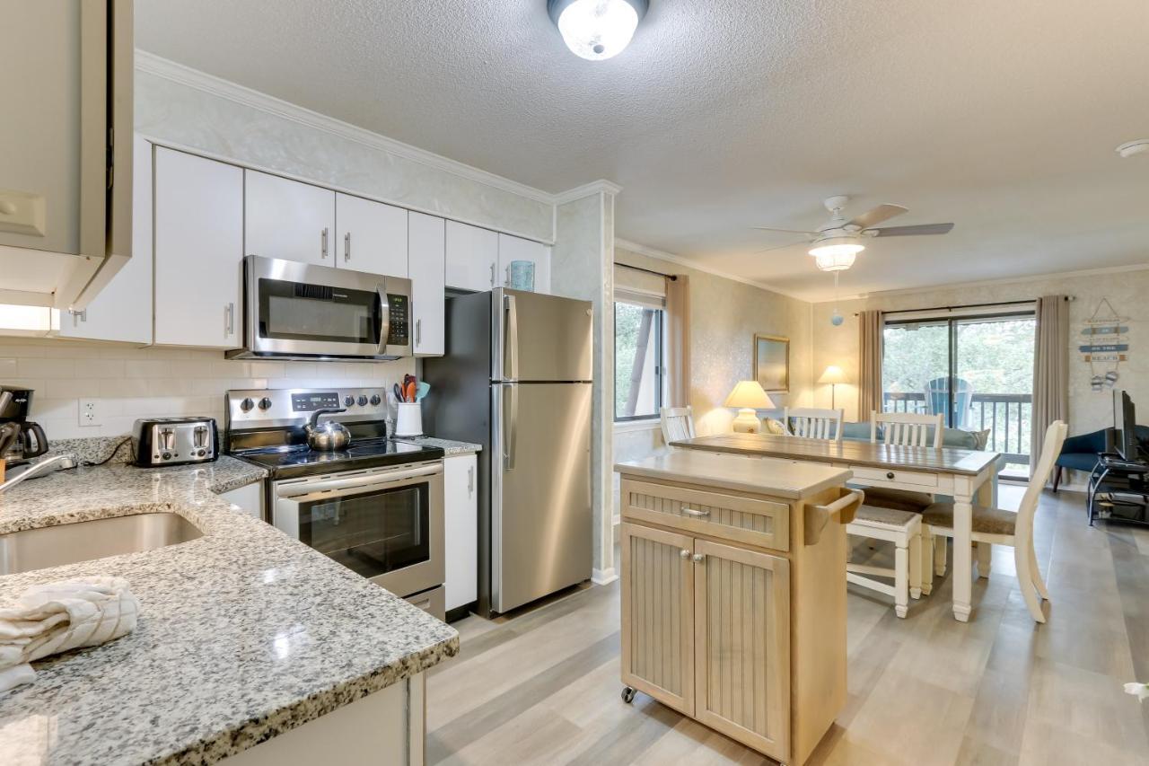Hilton Head Condo With Balcony And Pool, Walk To Beach Hilton Head Island Exterior foto